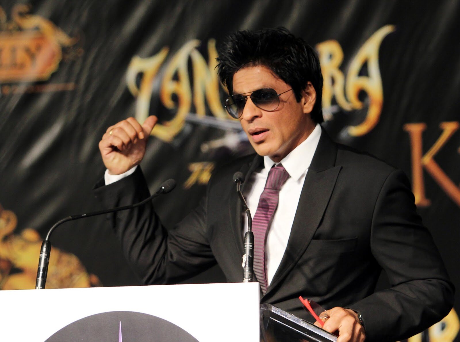 Shahrukh Khan Wallpaper-0